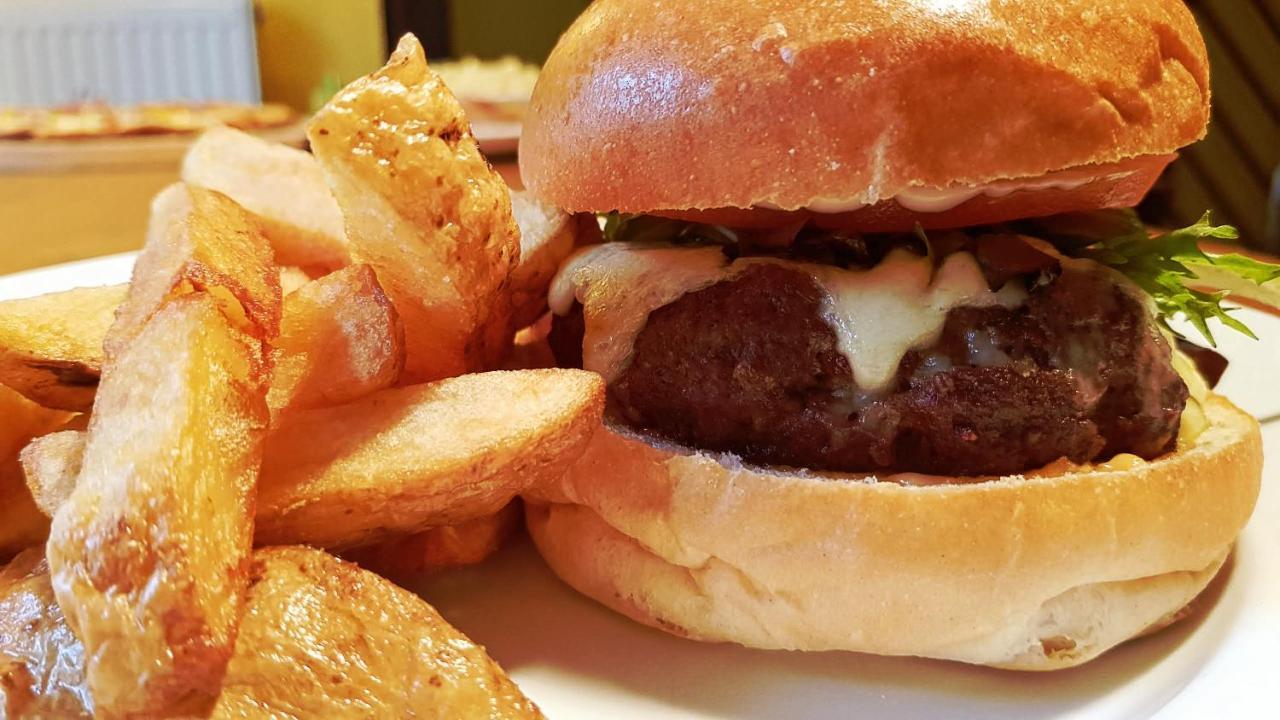 פאלמות' Jacobs Ladder Inn מראה חיצוני תמונה